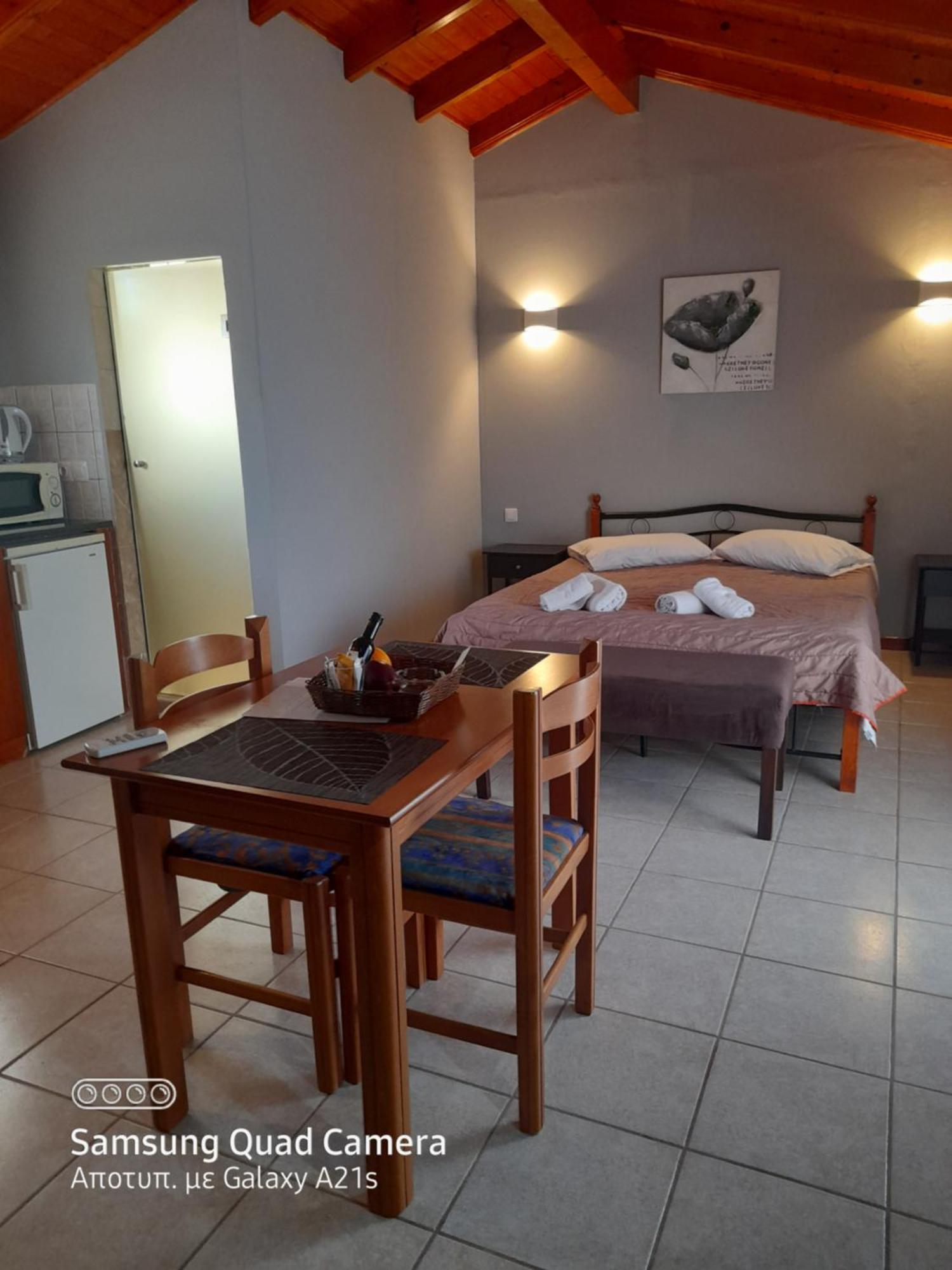 Stefanosplace Sea View Aparthotel 3*